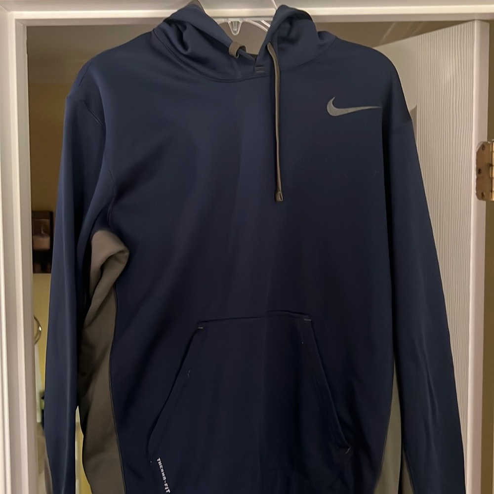 Nike Therma Fit hoodie